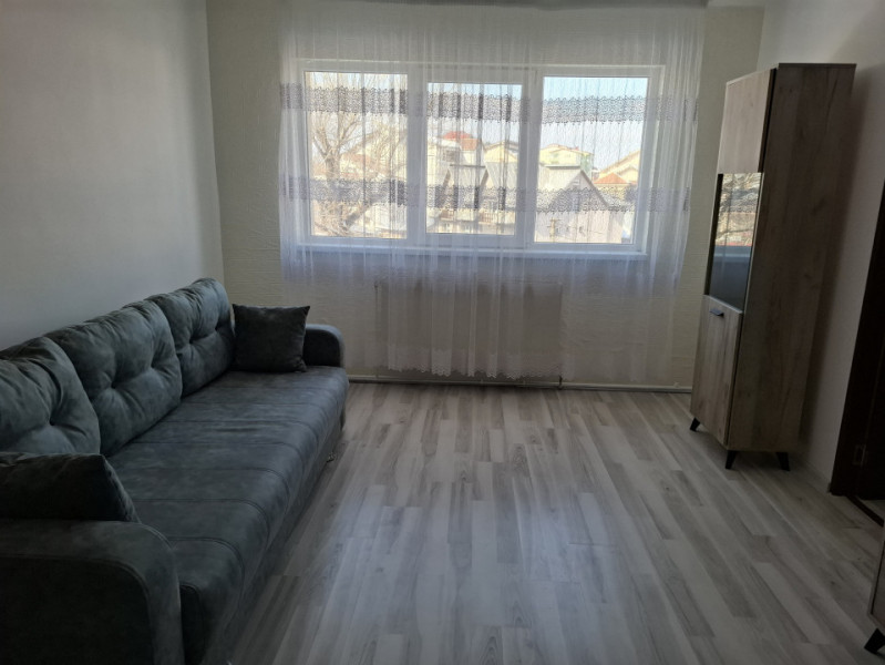 Inchiriere apartament 3 camere, confort 2, etaj 3, micro 6 Targoviste