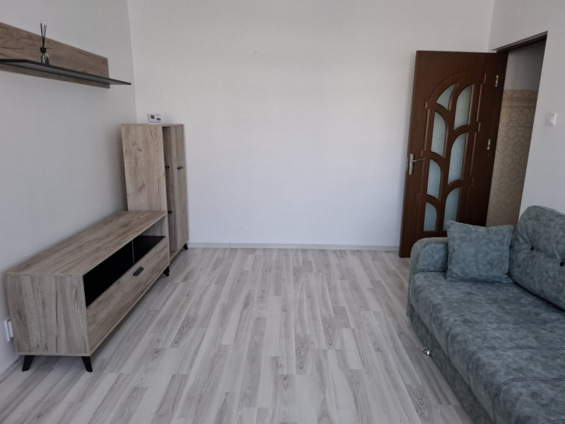 Inchiriere apartament 3 camere, confort 2, etaj 3, micro 6 Targoviste