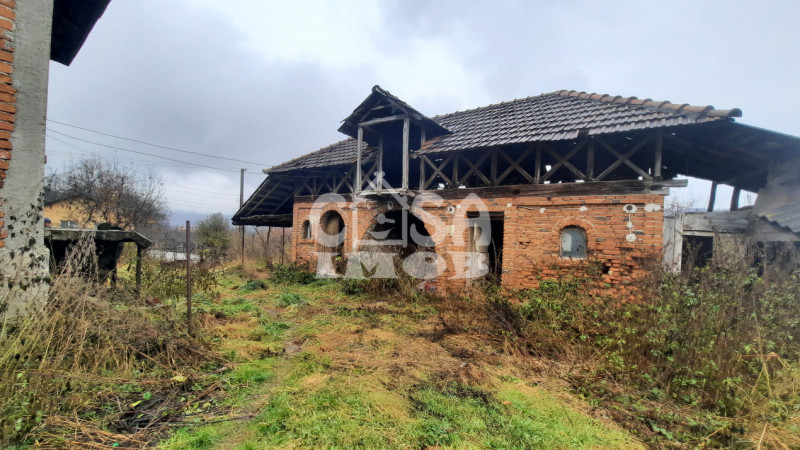 Comision 0 - Casă + teren 900 mp intravilan în com. Malu cu Flori, jud.Dâmbovița