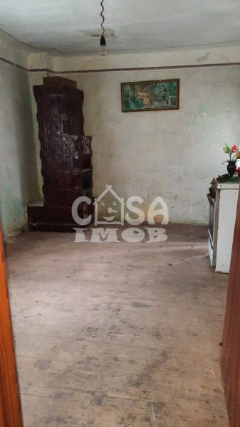 Comision 0 - Casă + teren 900 mp intravilan în com. Malu cu Flori, jud.Dâmbovița