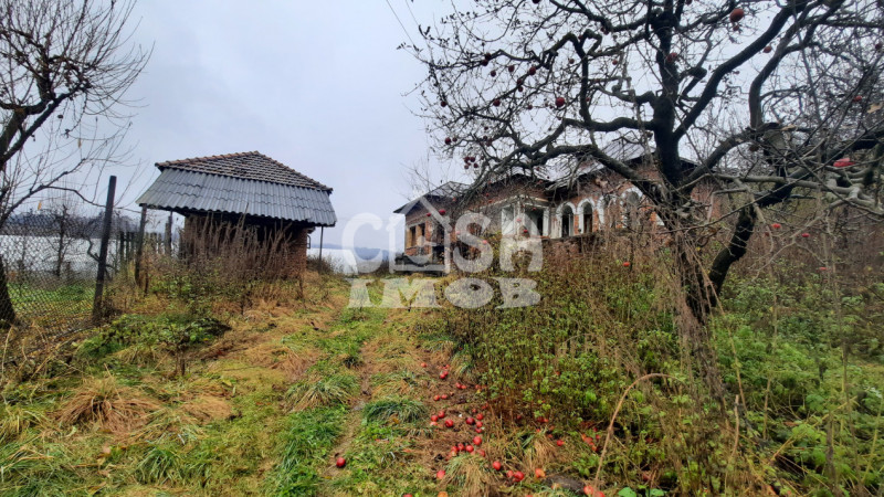 Comision 0 - Casă + teren 900 mp intravilan în com. Malu cu Flori, jud.Dâmbovița