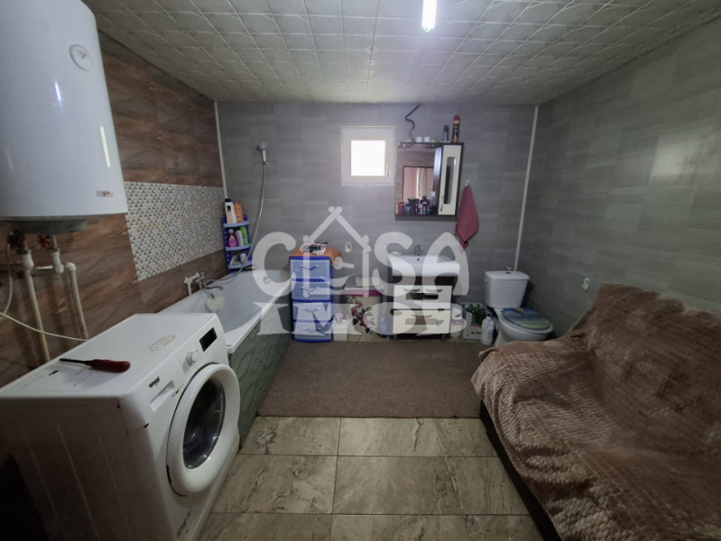 Vanzare casa + teren in loc. Gămănești, jud. Dâmbovița