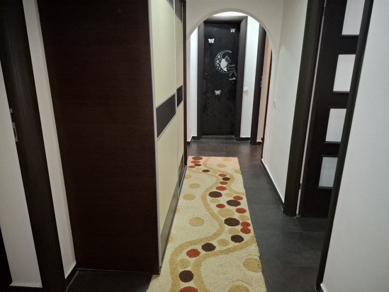 Inchiriere apartament 3 camere, Calea Bucuresti, etaj 1, in Targoviste