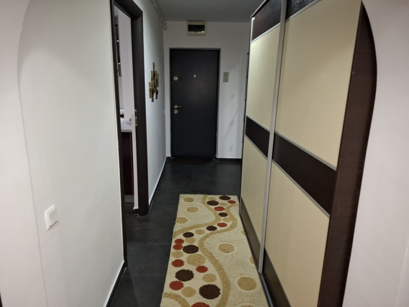 Inchiriere apartament 3 camere, Calea Bucuresti, etaj 1, in Targoviste