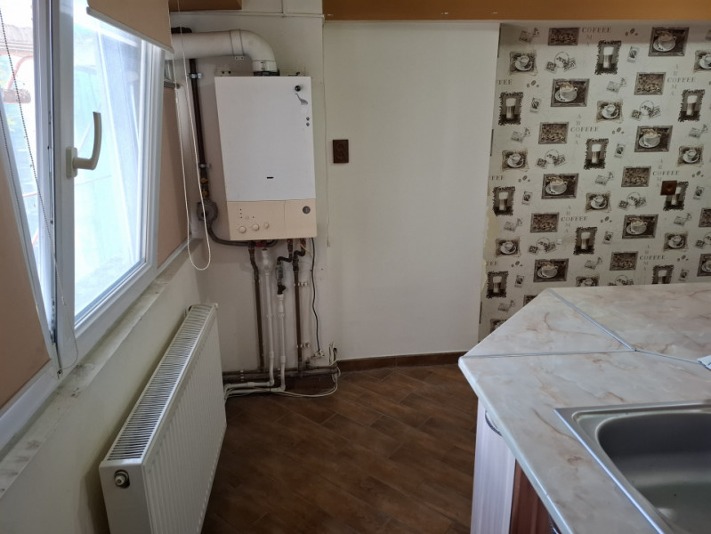 GARSONIERĂ ULTRACENTRAL,  ETAJ 1, ÎN TÂRGOVIȘTE
