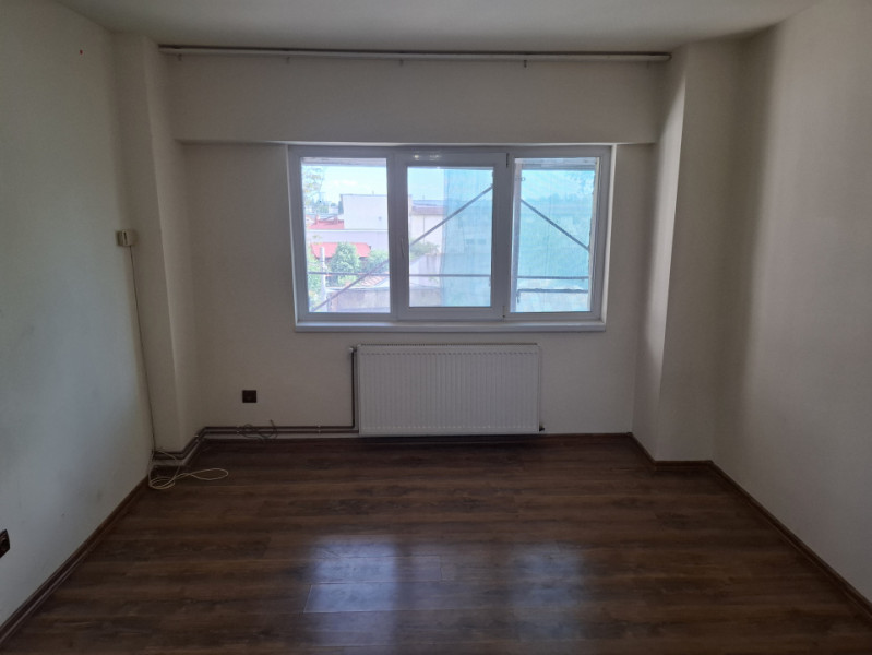 GARSONIERĂ ULTRACENTRAL,  ETAJ 1, ÎN TÂRGOVIȘTE