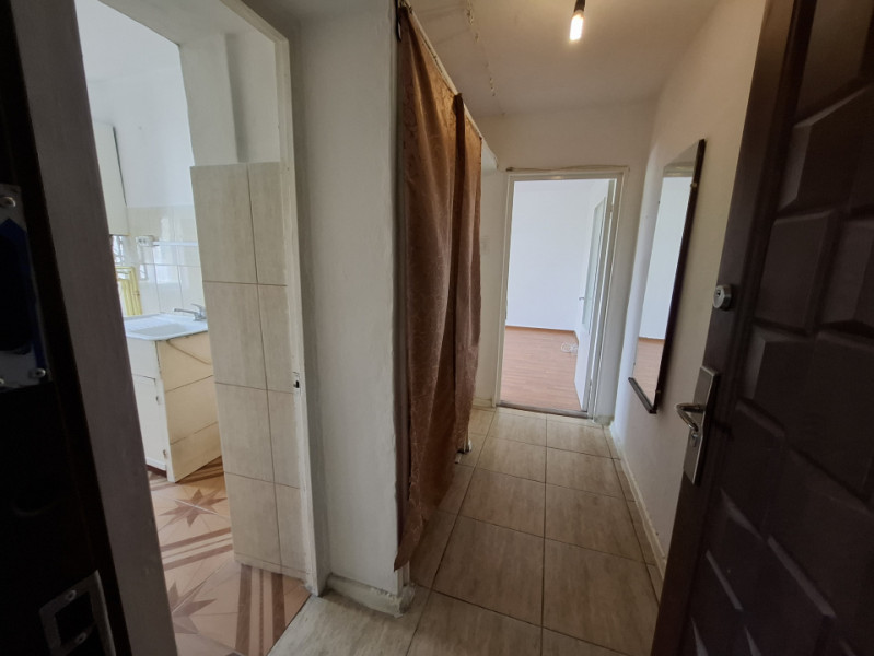 Apartament 2 camere, etaj 2, Micro 5, Târgoviște