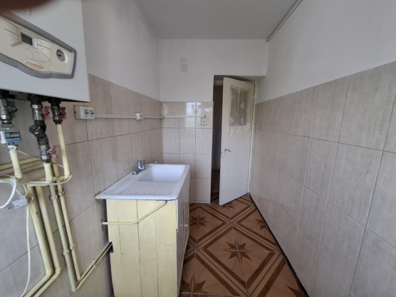 Apartament 2 camere, etaj 2, Micro 5, Târgoviște
