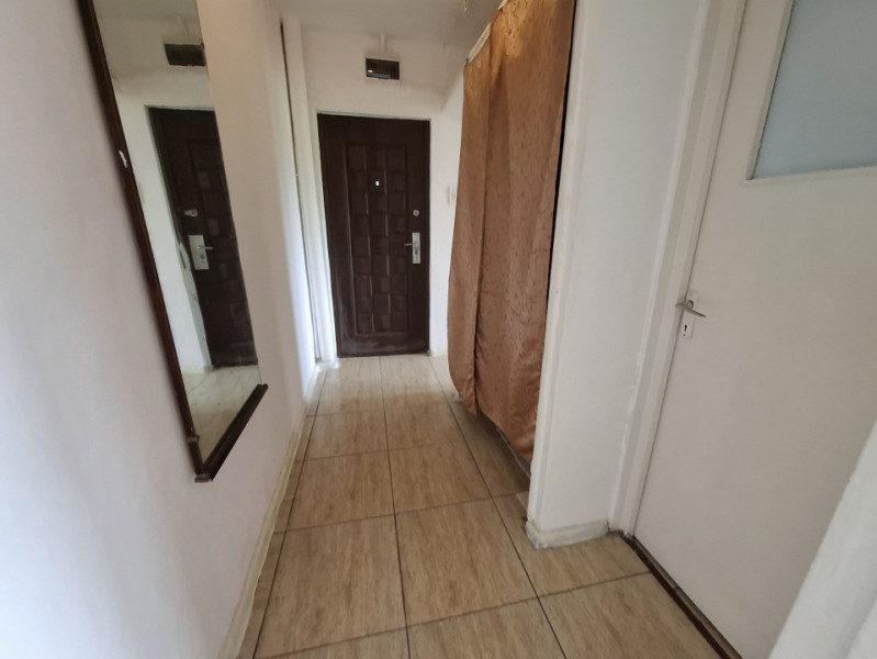 Apartament 2 camere, etaj 2, Micro 5, Târgoviște