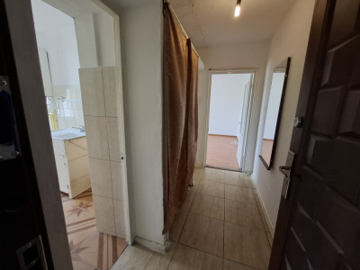 Apartament 2 camere, etaj 2, Micro 5, Târgoviște