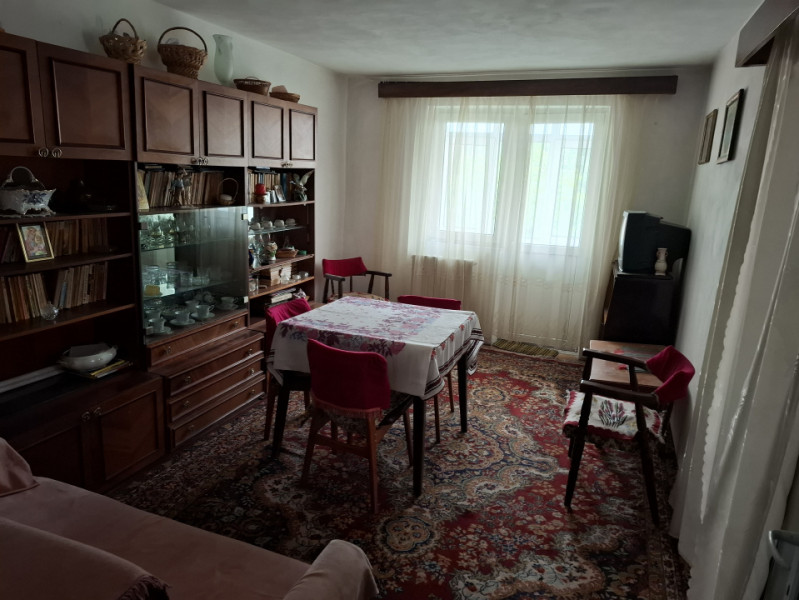 Apartament 2 camere, etaj 2, Bd. Independentei, Targoviste