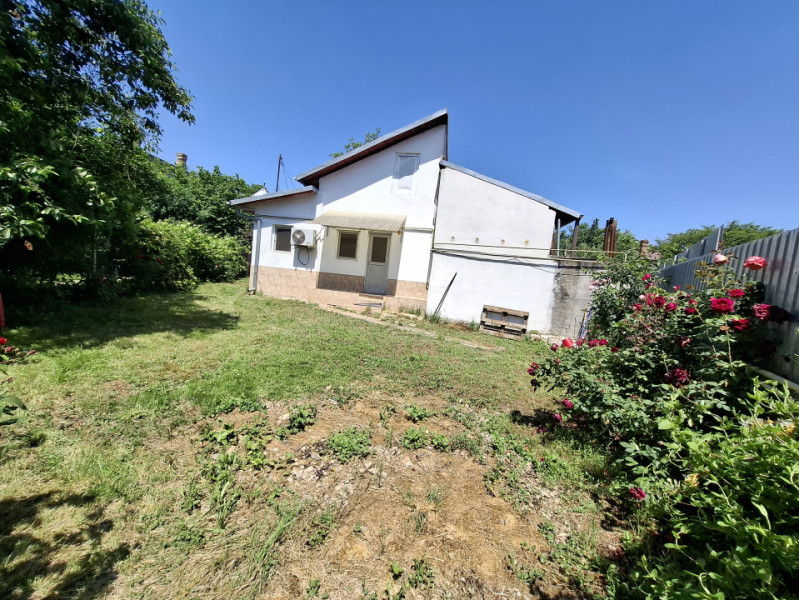  Vânzare casă în mun. Targoviste, str. Parvan Popescu, jud.Dâmbovița