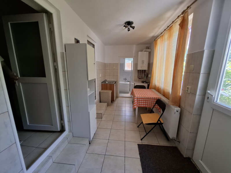  Vânzare casă în mun. Targoviste, str. Parvan Popescu, jud.Dâmbovița