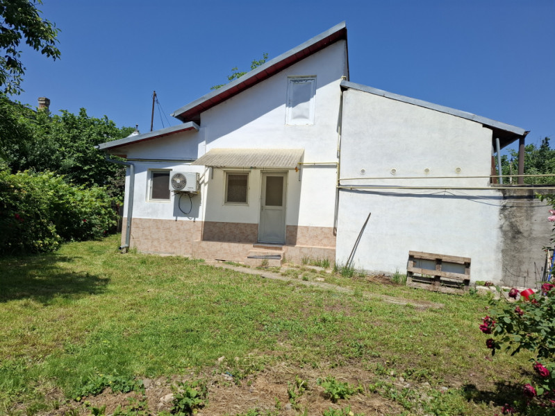  Vânzare casă în mun. Targoviste, str. Parvan Popescu, jud.Dâmbovița