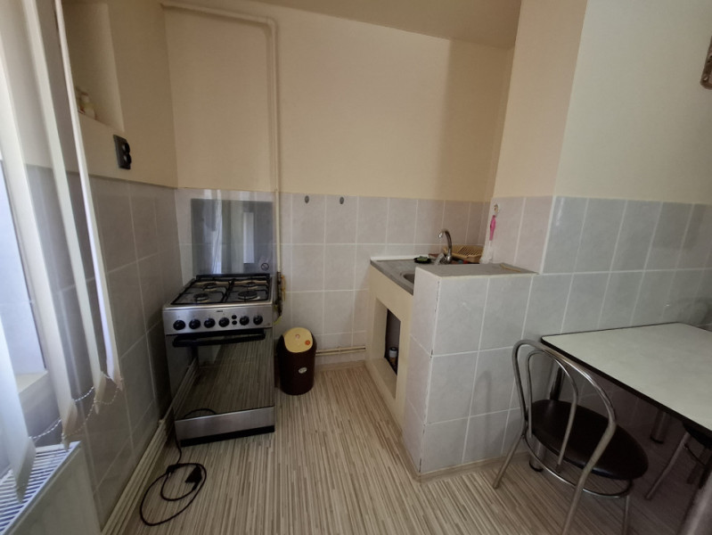Inchiriere apartament 2 camere, decomandat, micro 3, in Targoviste