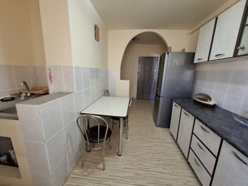 Inchiriere apartament 2 camere, decomandat, micro 3, in Targoviste