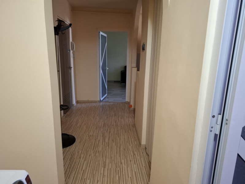 Inchiriere apartament 2 camere, decomandat, micro 3, in Targoviste