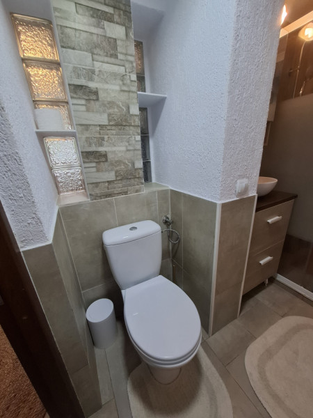 Închiriere garsonieră MODERNĂ, în Valea Voievozilor, pe strada Livada cu Pruni