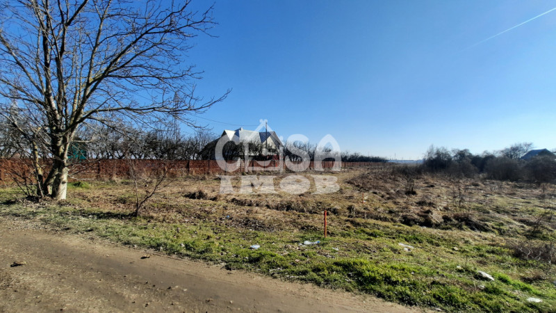 Comision 0 - Vanzare teren intravilan, cu potential, in com. Razvad, strada Luca