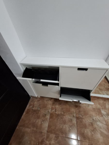 ÎNCHIRIERE APARTAMENT 3 CAMERE MODERN, CENTRAL, ETAJ 2