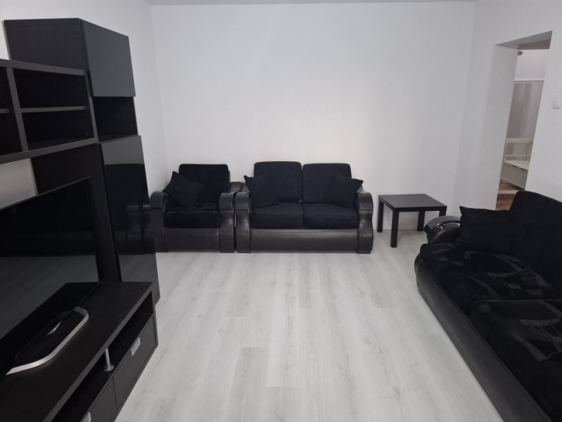 ÎNCHIRIERE APARTAMENT 3 CAMERE MODERN, CENTRAL, ETAJ 2