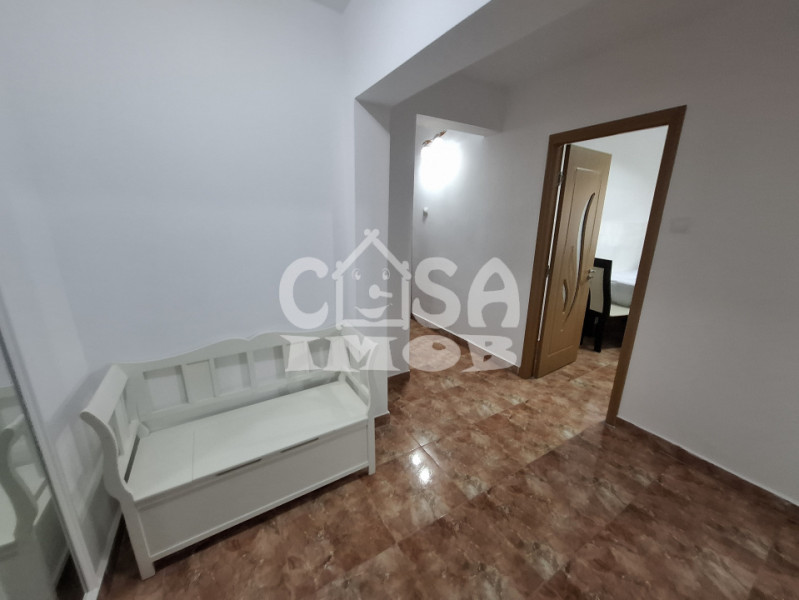ÎNCHIRIERE APARTAMENT 3 CAMERE MODERN, CENTRAL, ETAJ 2