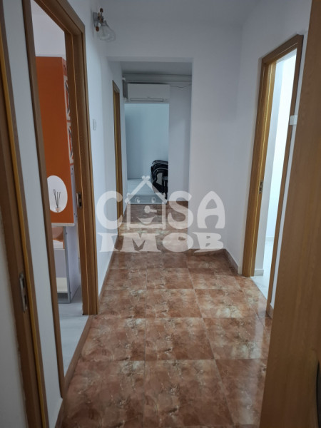 ÎNCHIRIERE APARTAMENT 3 CAMERE MODERN, CENTRAL, ETAJ 2