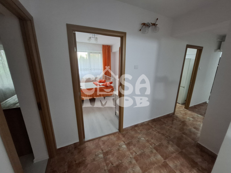 ÎNCHIRIERE APARTAMENT 3 CAMERE MODERN, CENTRAL, ETAJ 2
