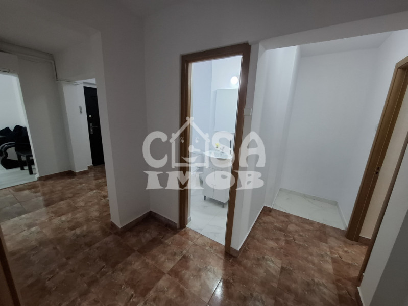 ÎNCHIRIERE APARTAMENT 3 CAMERE MODERN, CENTRAL, ETAJ 2