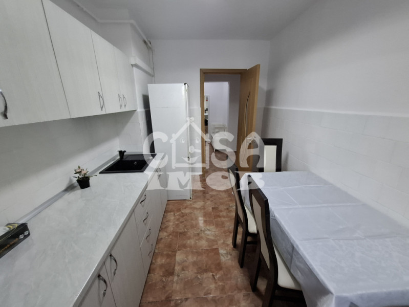 ÎNCHIRIERE APARTAMENT 3 CAMERE MODERN, CENTRAL, ETAJ 2