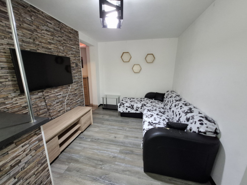 Comision 0 - vanzare apartament 3 camere, etaj 2, micro 9 Targoviste