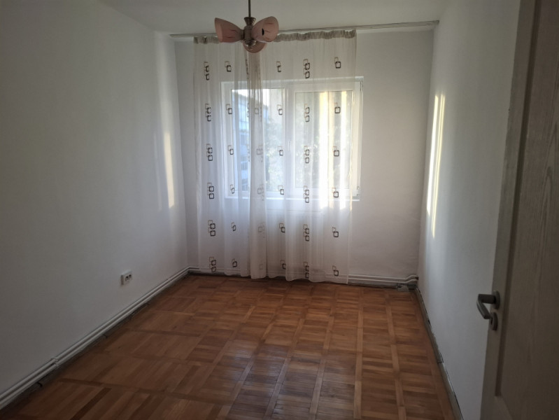 Comision 0 - Apartament 4 camere, CONFORT 1, DECOMANDAT, etaj 3, micro 4