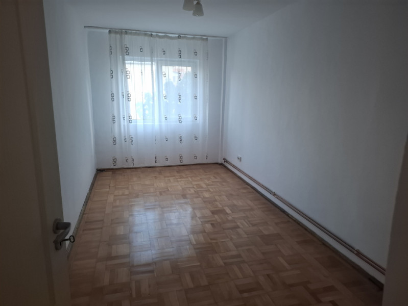 Comision 0 - Apartament 4 camere, CONFORT 1, DECOMANDAT, etaj 3, micro 4