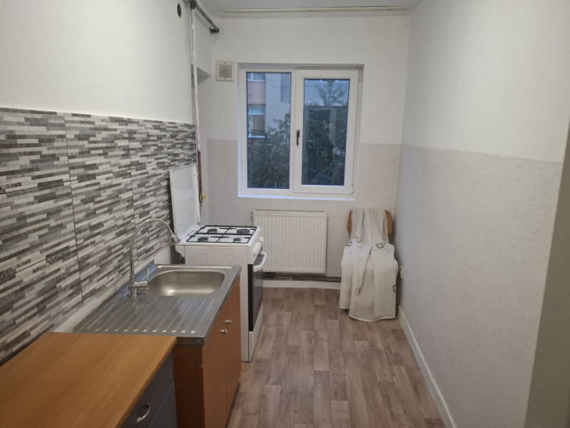 Comision 0 - Apartament 4 camere, CONFORT 1, DECOMANDAT, etaj 3, micro 4