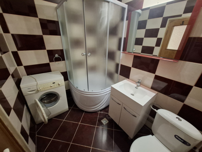 Închiriere garsonieră, Cal. București, etaj 4, Târgoviște