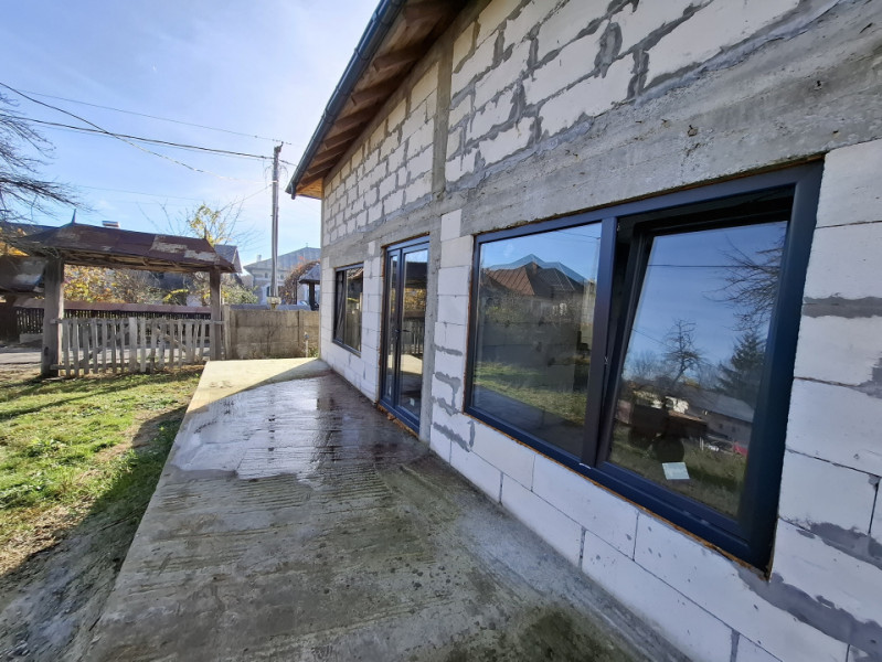 Vanzare casa la gri in comuna Tatarani, jud. Dambovita