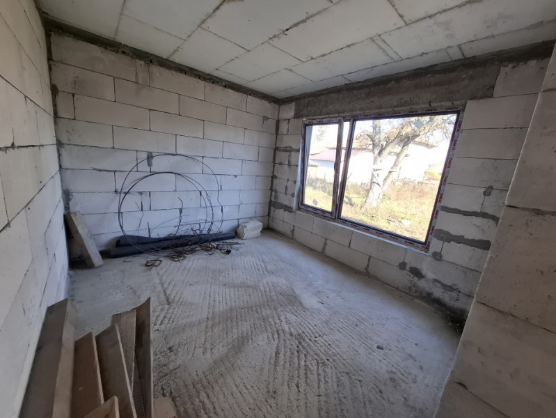 Vanzare casa la gri in comuna Tatarani, jud. Dambovita