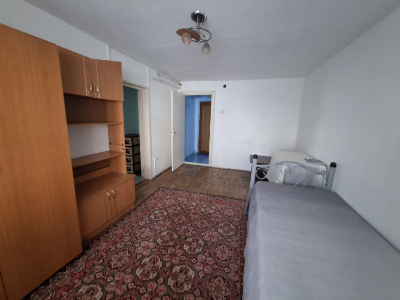 Vanzare apartament 2 camere, confort 2, etaj 2, micro 6, Targoviste