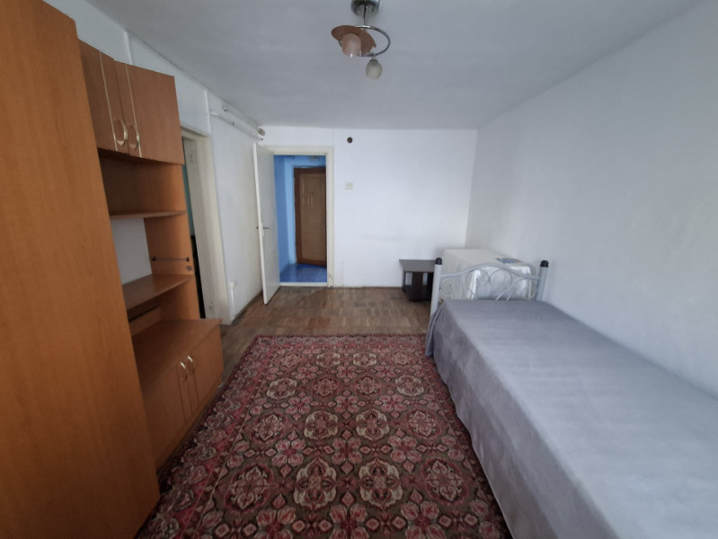 Vanzare apartament 2 camere, confort 2, etaj 2, micro 6, Targoviste