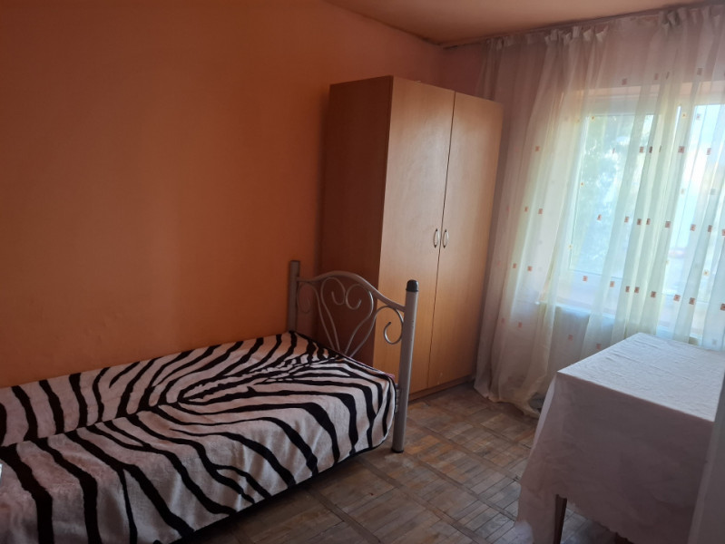 Vanzare apartament 2 camere, confort 2, etaj 2, micro 6, Targoviste