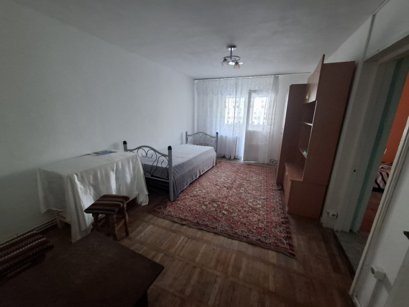 Vanzare apartament 2 camere, confort 2, etaj 2, micro 6, Targoviste