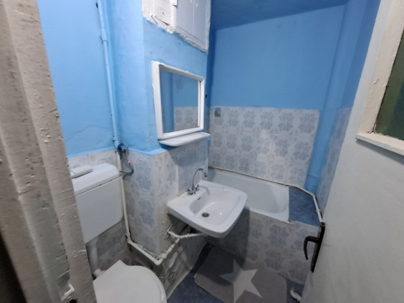 Vanzare apartament 2 camere, confort 2, etaj 2, micro 6, Targoviste