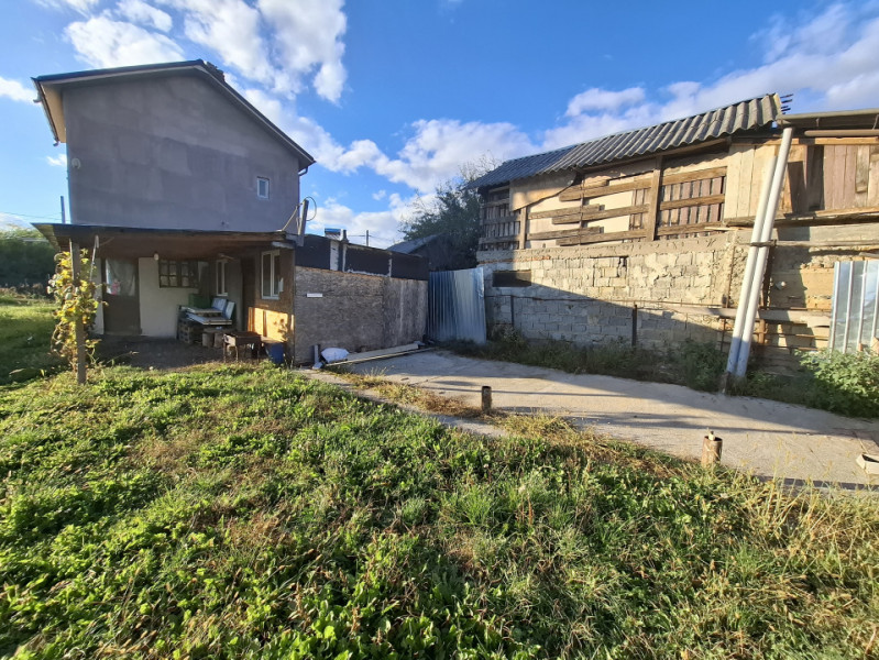 Comision 0 - Casă P+1 în localitatea Adânca, județul Dâmbovița