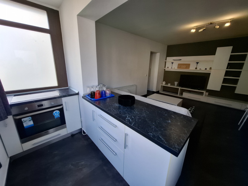 Închiriere apartament deosebit, 2 camere, etaj 2 în Târgoviște