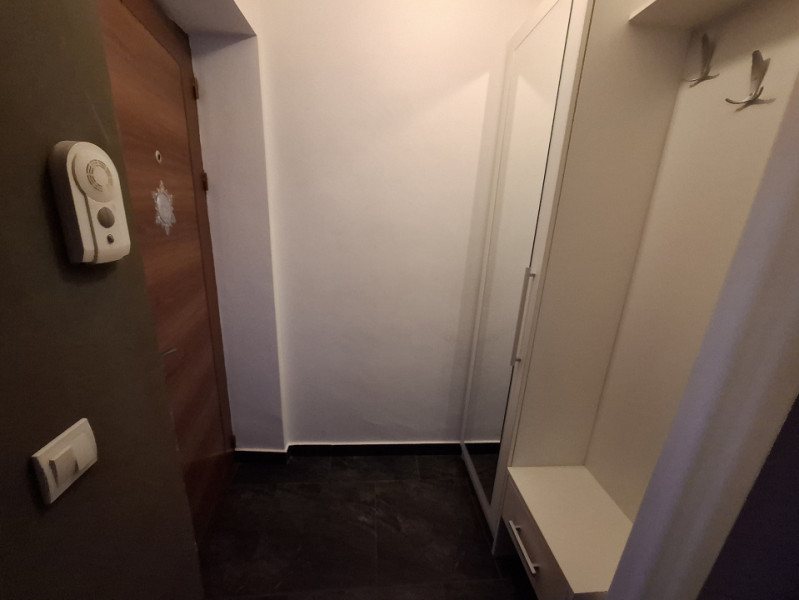 Închiriere apartament deosebit, 2 camere, etaj 2 în Târgoviște