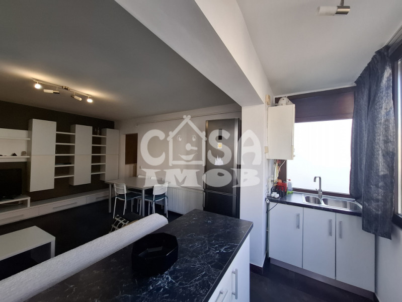 Închiriere apartament deosebit, 3 camere (transformat din 2)etaj 2 în Târgoviște