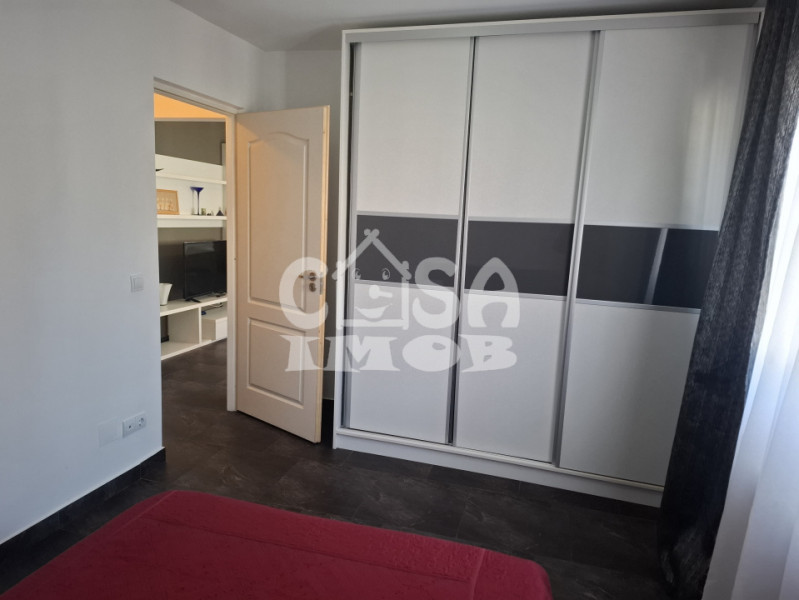 Închiriere apartament deosebit, 3 camere (transformat din 2)etaj 2 în Târgoviște