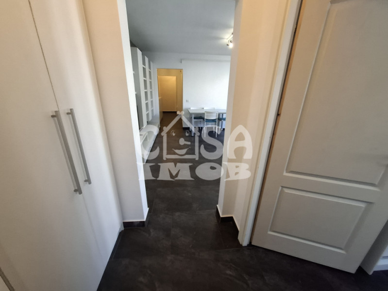 Închiriere apartament deosebit, 3 camere (transformat din 2)etaj 2 în Târgoviște