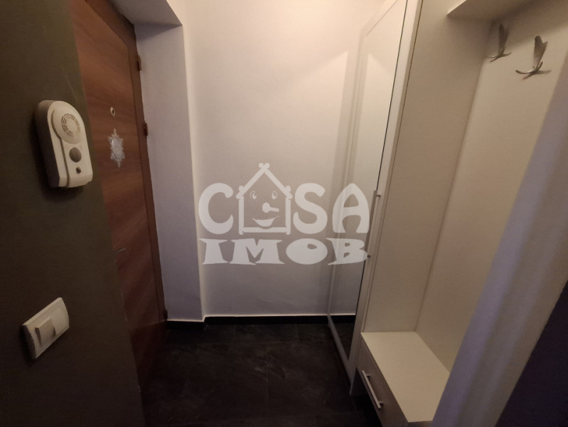Închiriere apartament deosebit, 3 camere (transformat din 2)etaj 2 în Târgoviște