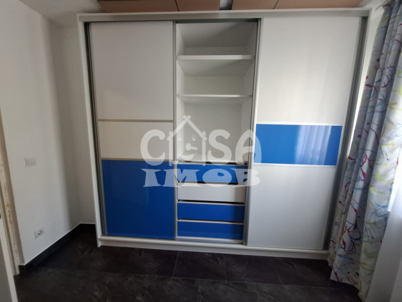 Închiriere apartament deosebit, 3 camere (transformat din 2)etaj 2 în Târgoviște